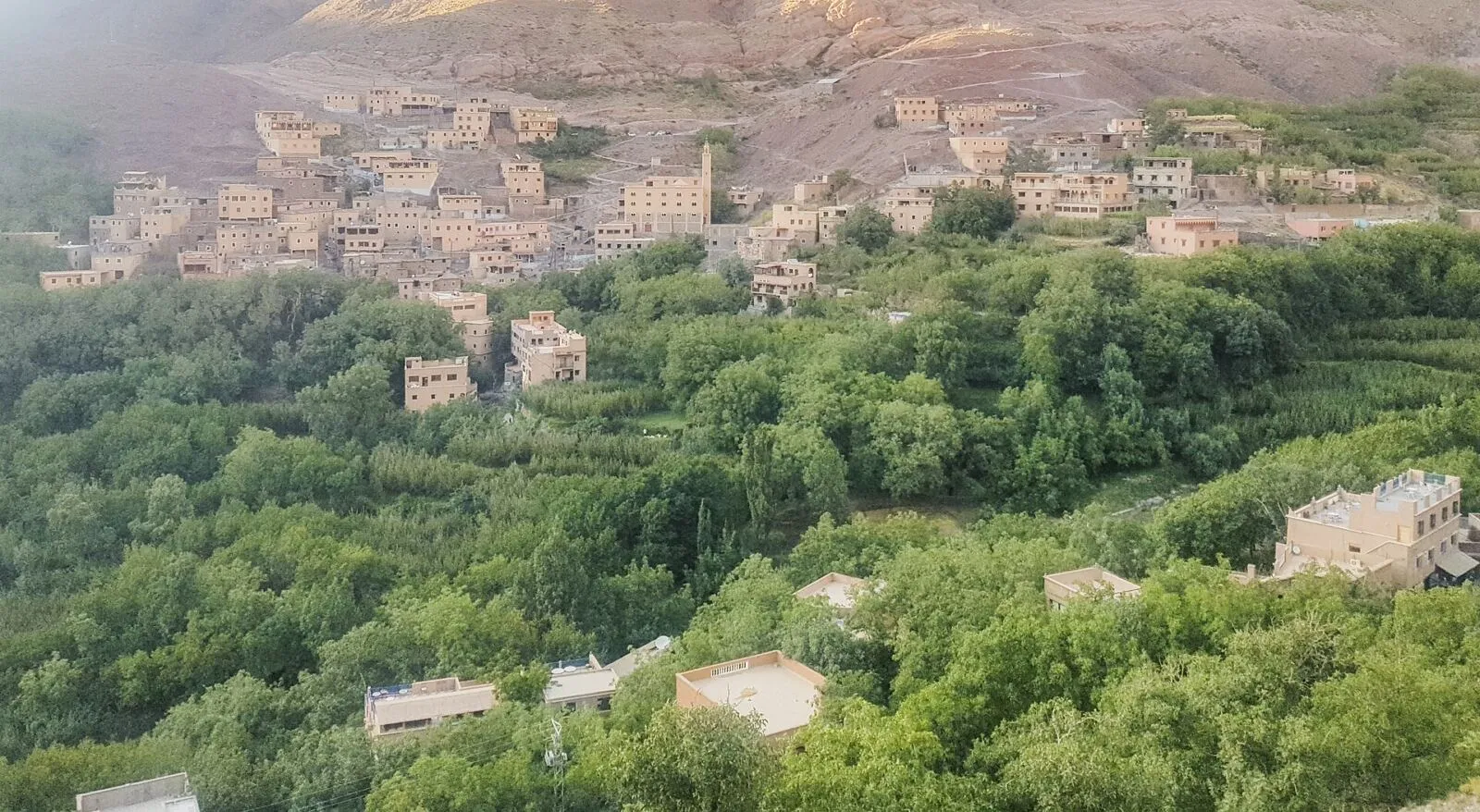 Village d’Imlil et sa vallée verdoyante, Haut Atlas